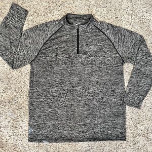 Under Armour Men’s Pullover - XL